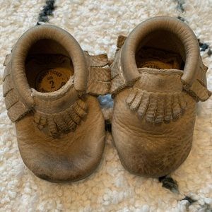 Freshly Picked Moccasins Weathered Brown Size 2